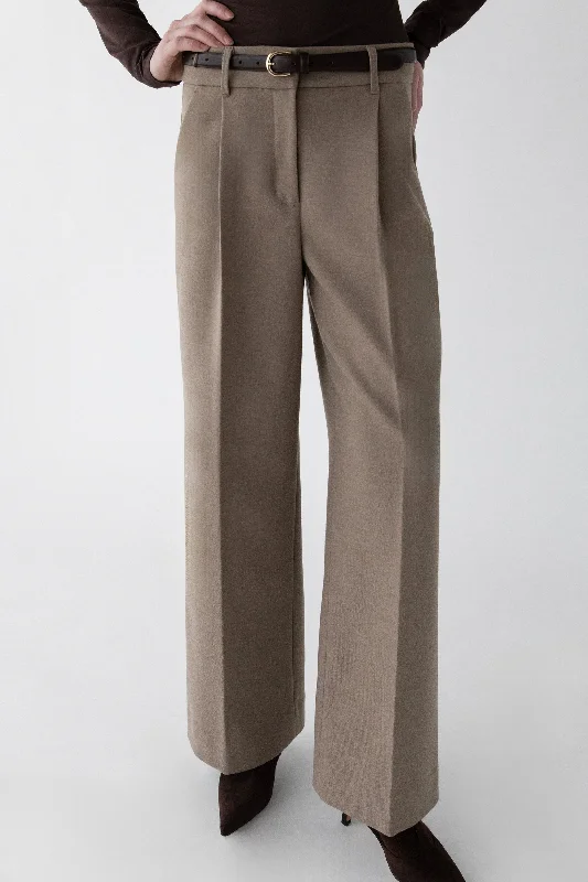 WIDE LEG TROUSER